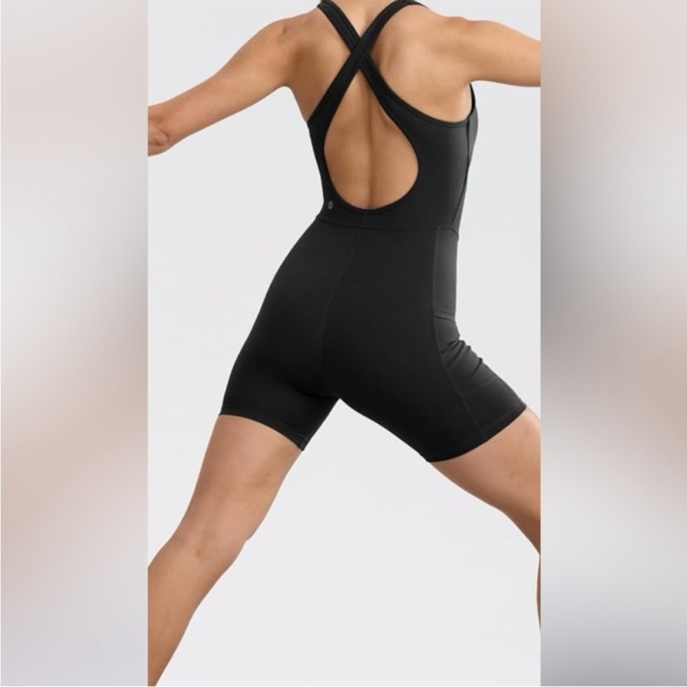FLX short cross back padded short bodysuit black medium athleisure romper‎
